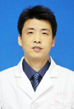 楊  俊  骨傷醫(yī)學  副主任中醫(yī)師